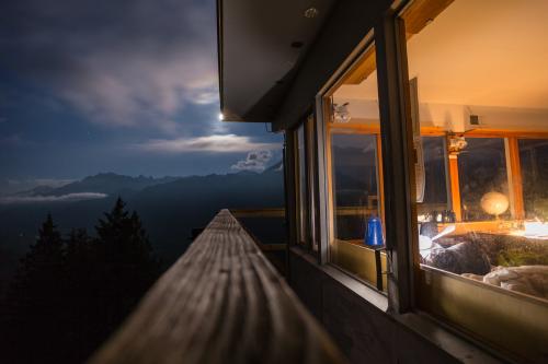 Night view at Heybrook Lookout near Index, WA