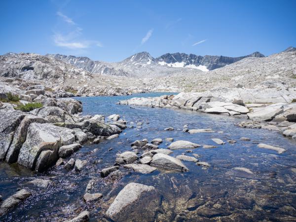 Darwin and Evolution Basin via Lamarck Col