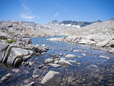 Darwin and Evolution Basin via Lamarck Col